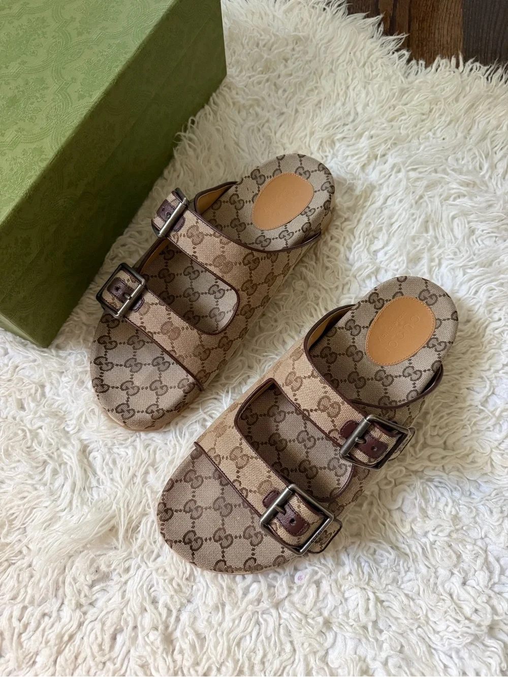 Gucci authentic monogram